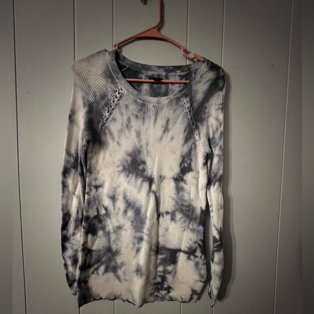 Blue & White American Eagle Outfitters Sweater Size Extra Small